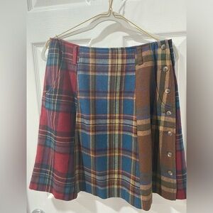Lizwear vintage wool plaid skirt, size 12P, good condition.